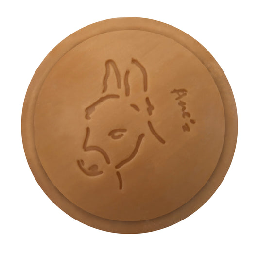 Savon visage et corps au miel de provence enrichi en lait d'ânesse frais et bio. Fabrication artisanale. Format économique: 160g.